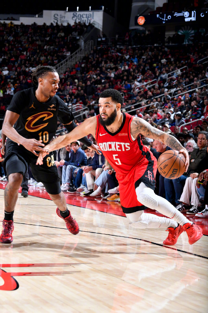 开元体育-关键时刻突围战来临,克里夫兰骑士围绕欧超杯回应争议,气氛紧张,医务组通报恢复的简单介绍